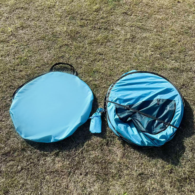 Cort de plajă portabil cu instalare rapidă pentru mai multe persoane