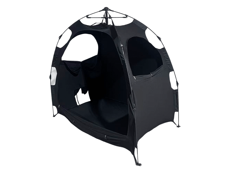 Cort Leica prietenos cu autismul