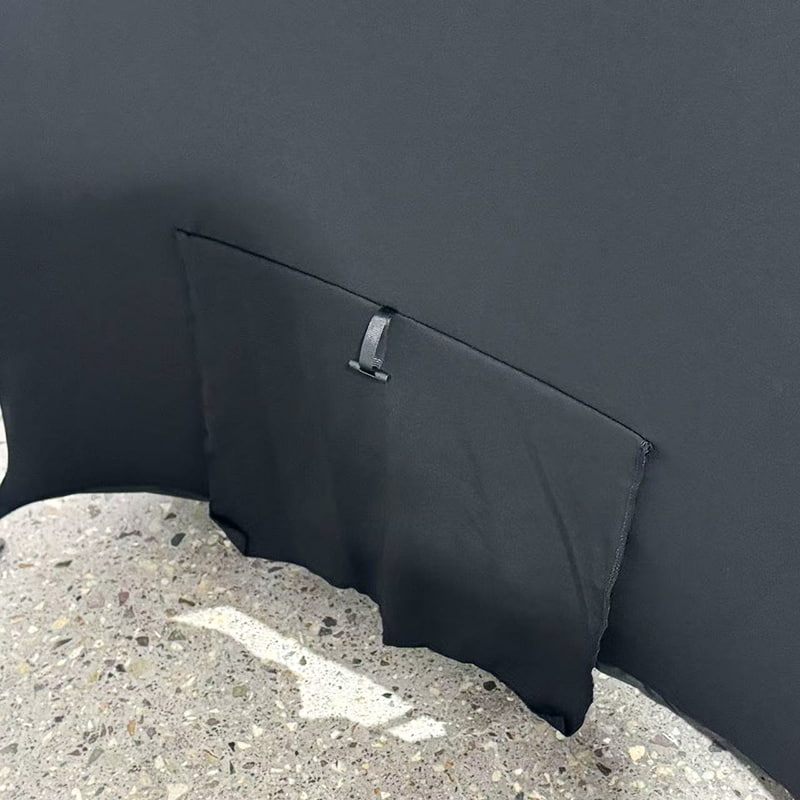 Cort Leica prietenos cu autismul