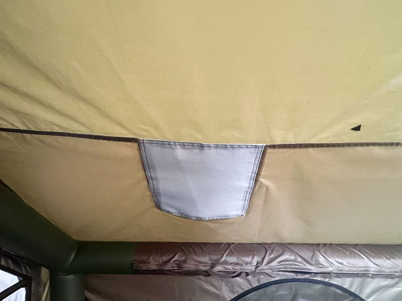 Cort de camping gonflabil verde militar de dimensiuni mici Cort de camping gonflabil verde militar de dimensiuni mici