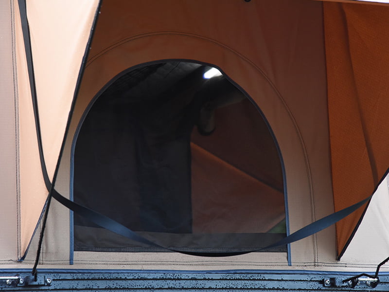 Cort de camping pe acoperiș cu scară Cort de camping pe acoperiș cu scară