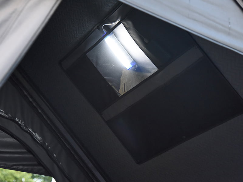 Cort de camping pe acoperiș cu scară Cort de camping pe acoperiș cu scară