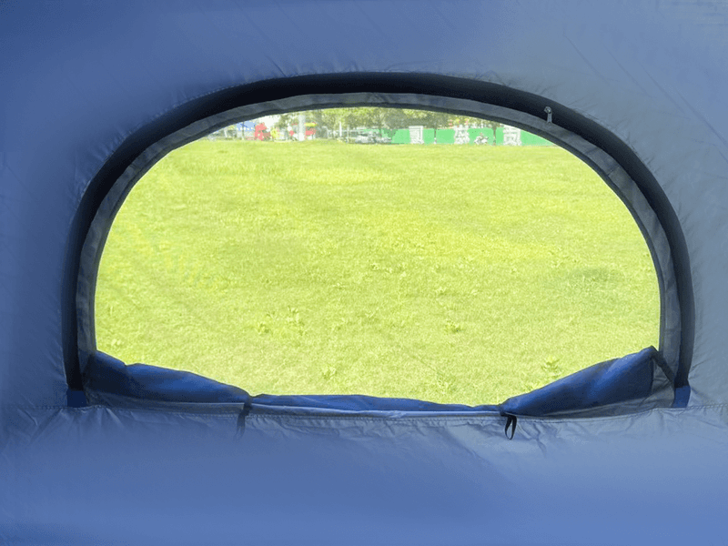 Cort de camping cu mașină montat în spate Cort de camping cu mașină montat în spate