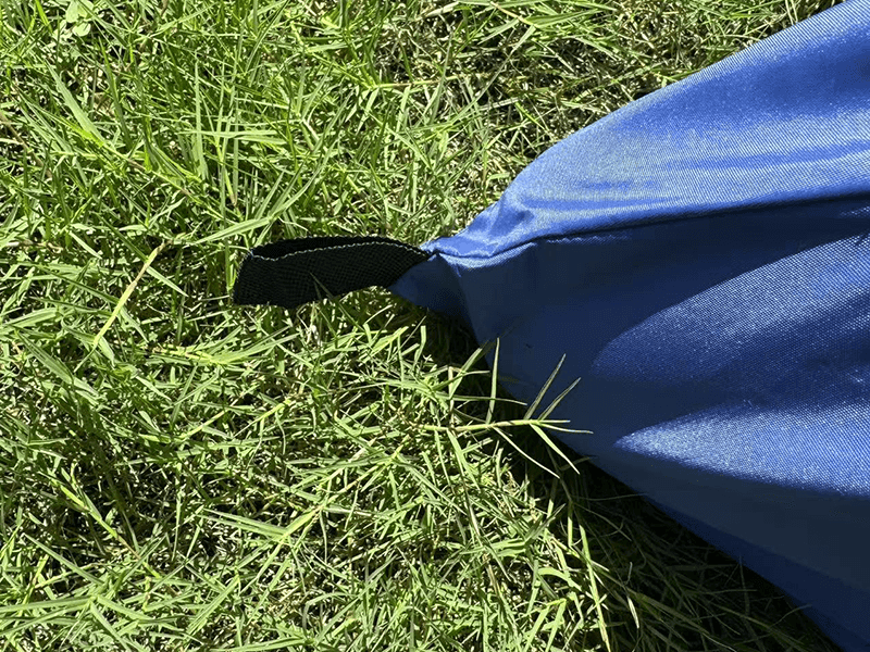 Cort de camping cu mașină montat în spate Cort de camping cu mașină montat în spate